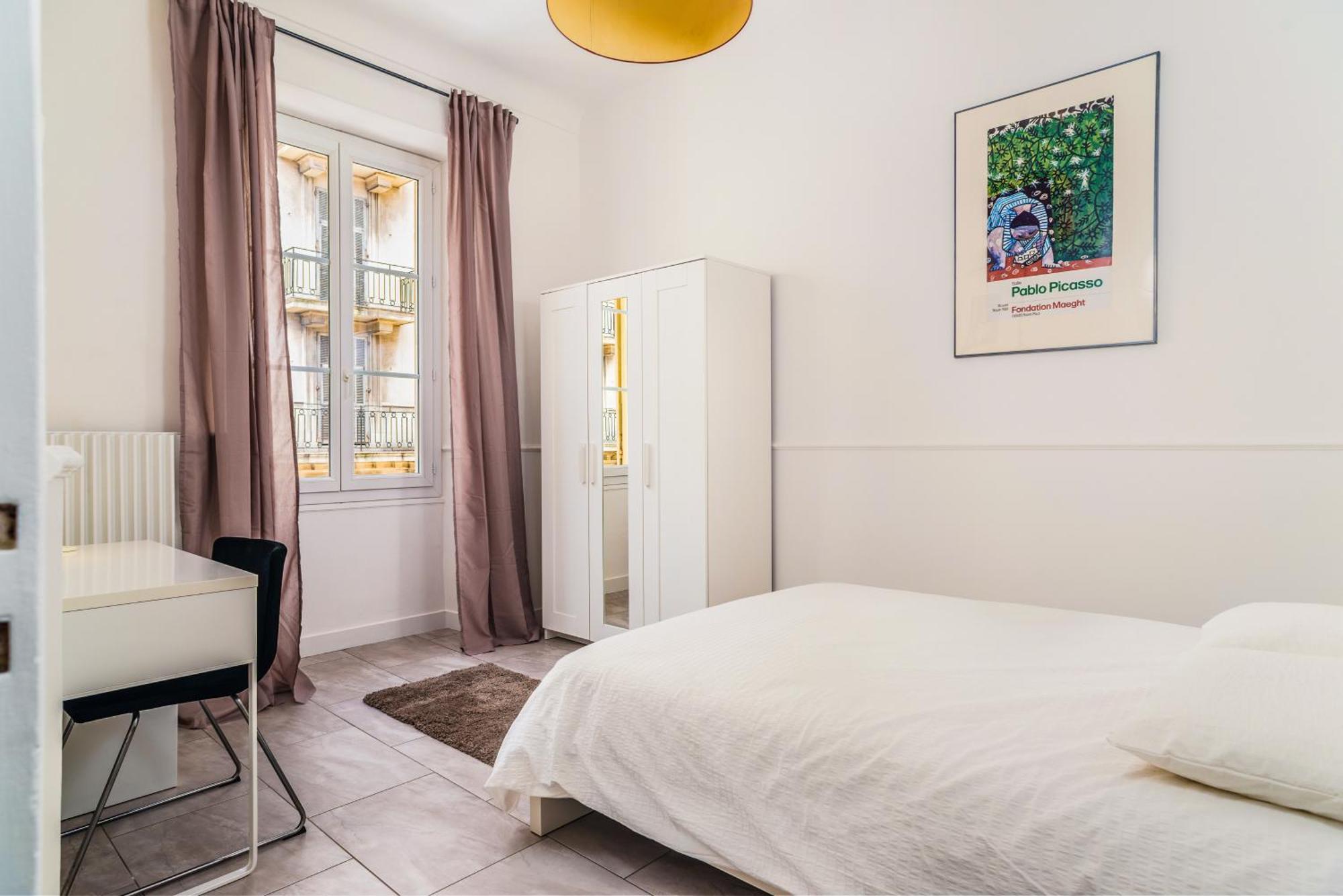Modern 2-Bedroom City Center Apartment Nice Bagian luar foto
